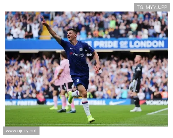 切尔西告别亿元时代,新赛季能否靠团队足球挑战英超霸权? 切尔西告别亿元时代,新赛季能否靠团队足球挑战英超霸权?