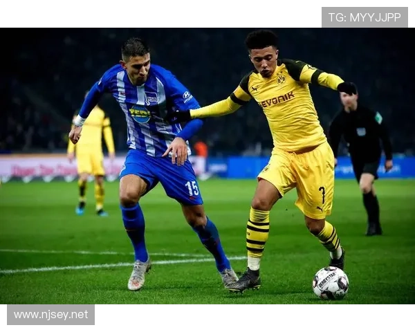 多特争冠关键阶段掉链子:表现波动加剧,对联赛冠军竞争带来考验 多特争冠关键阶段掉链子:表现波动加剧,对联赛冠军竞争带来考验