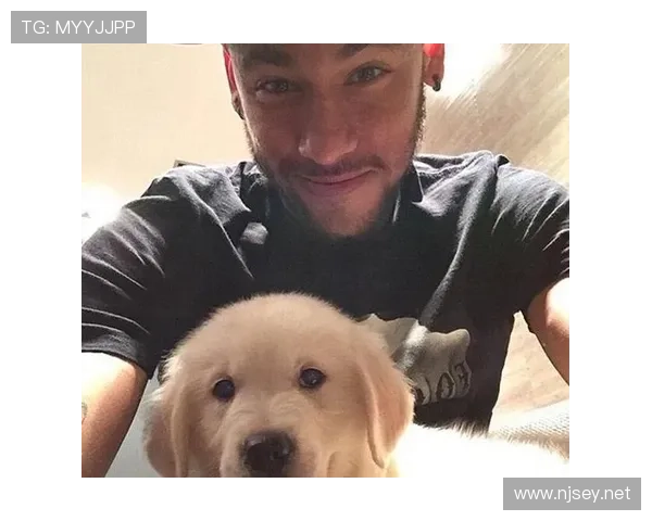 内马尔家的狗吃的都比我一个月工资高