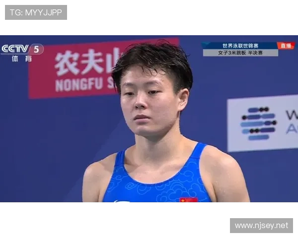 陈艺文训练还没结束吧？昨天直播吃饭突然就秒变严肃教练模式了？